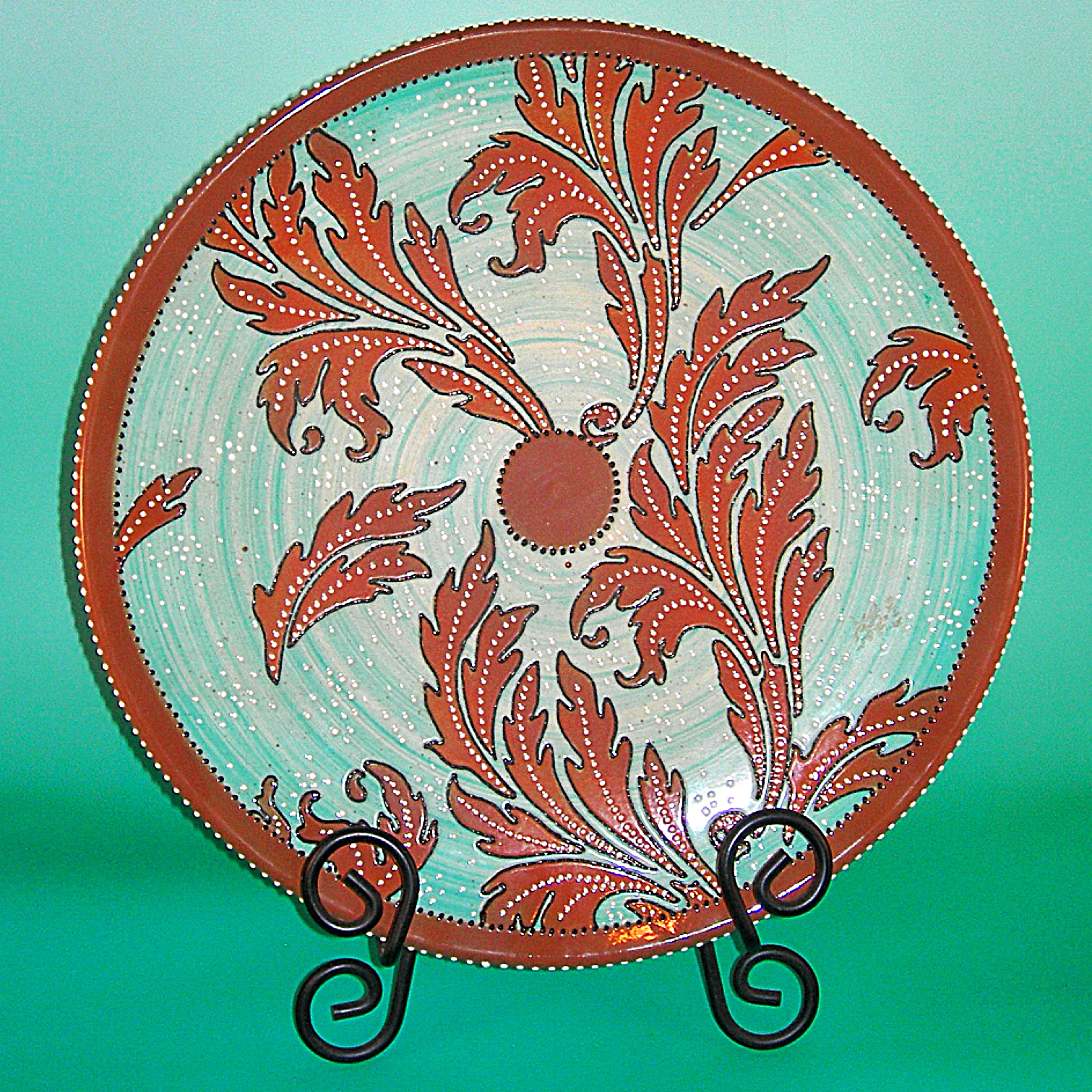 24 Oval Red Leaf Plate